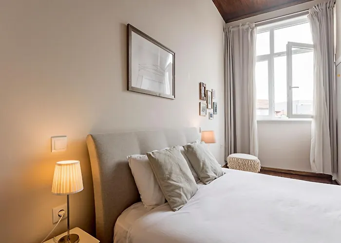 Lovelystay - The Fig Tree House * Oporto