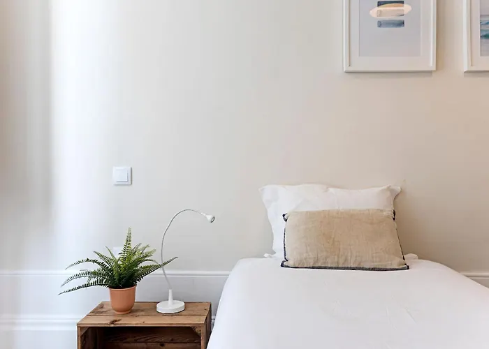 Lovelystay - The Fig Tree House * Oporto