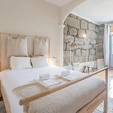 Lovelystay - The Fig Tree House * Porto