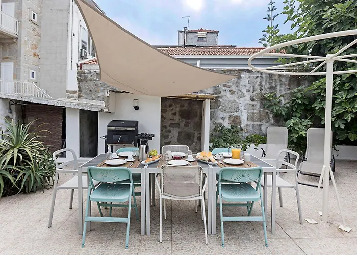 Lovelystay - The Fig Tree House شقة