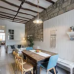 Lovelystay - The Fig Tree House Porto
