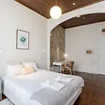 Lovelystay - The Fig Tree House Apartman Porto