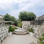 Lovelystay - The Fig Tree House