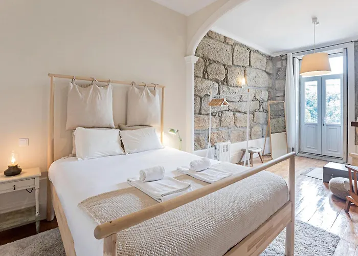 Lovelystay - The Fig Tree House * Porto